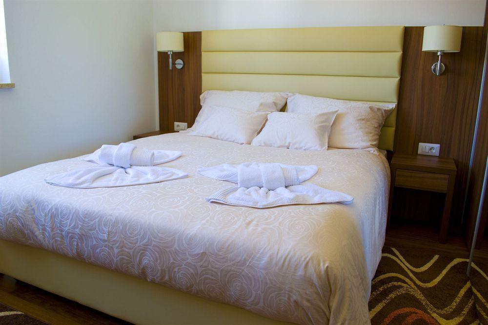 Residence Villa Karda Пореч Екстер'єр фото