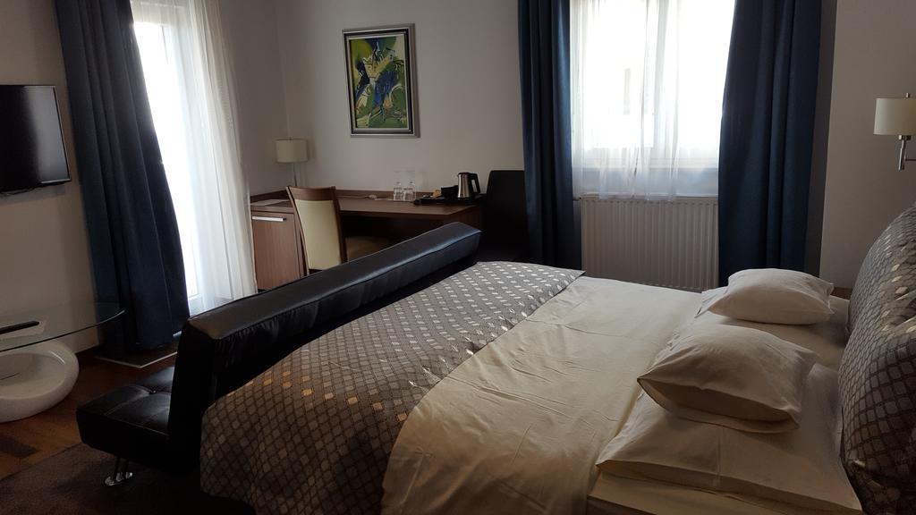 Residence Villa Karda Пореч Екстер'єр фото