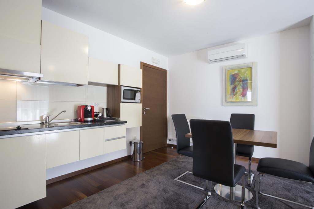 Residence Villa Karda Пореч Екстер'єр фото