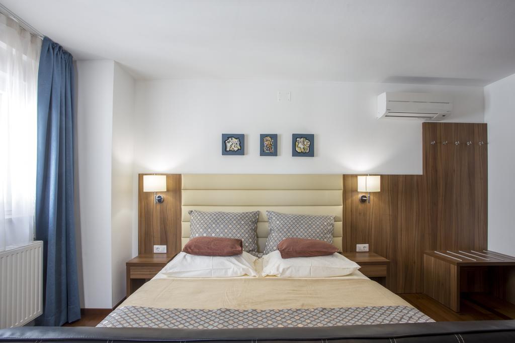 Residence Villa Karda Пореч Екстер'єр фото